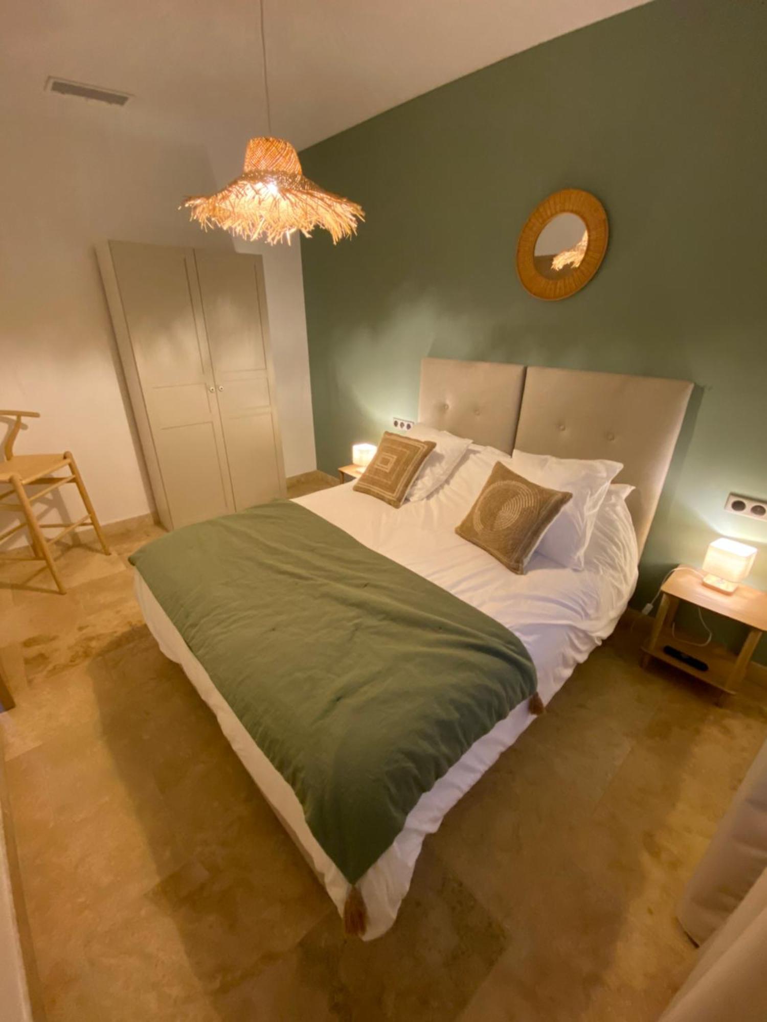 Apartamento Les Logis De Cocagne Saint-Rémy-de-Provence Exterior foto